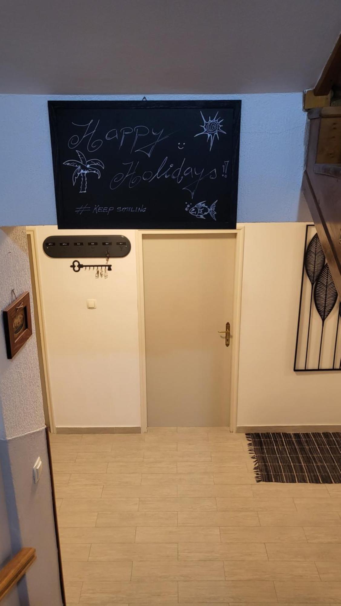 Apartments & Rooms Fam Ribaric Banjol エクステリア 写真